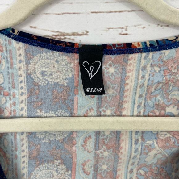 Windsor L Blue Boho Paisley Floral Stripe Tie Up Vneck Short Sleeve Crop Top - Picture 5 of 6